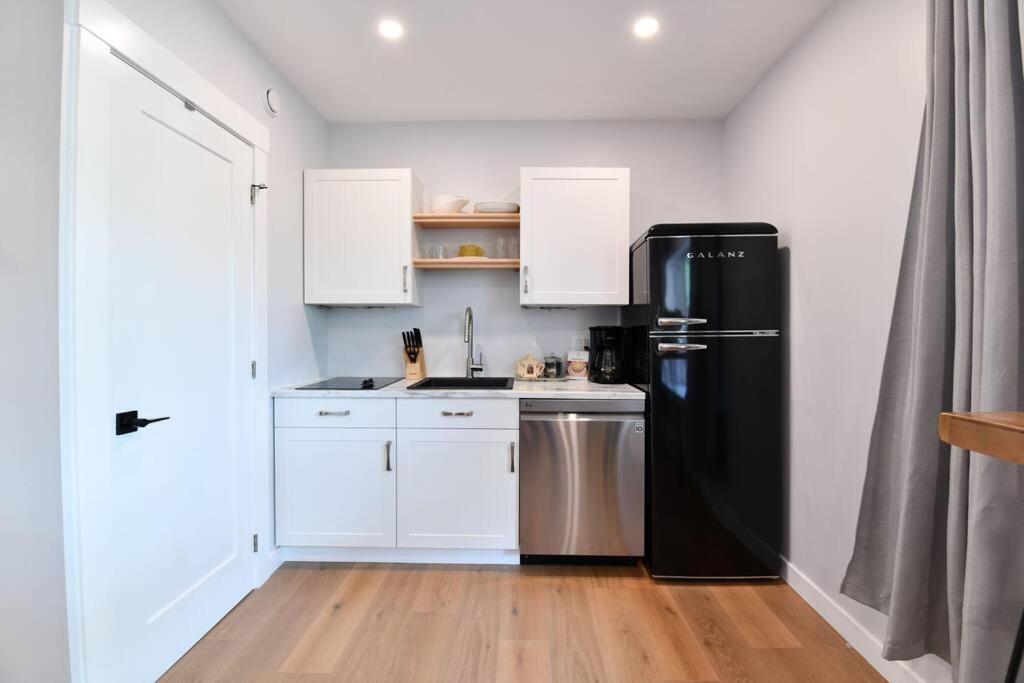 Jardin Suites Highfield Moncton Bagian luar foto